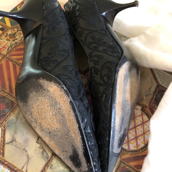 Authentic Prada Leather Embroidered Pumps 8.5 - Picture 4 of 4